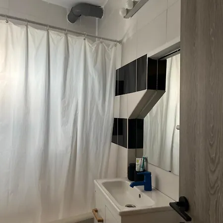 Apartment Artsy Studio, Self Check-in!