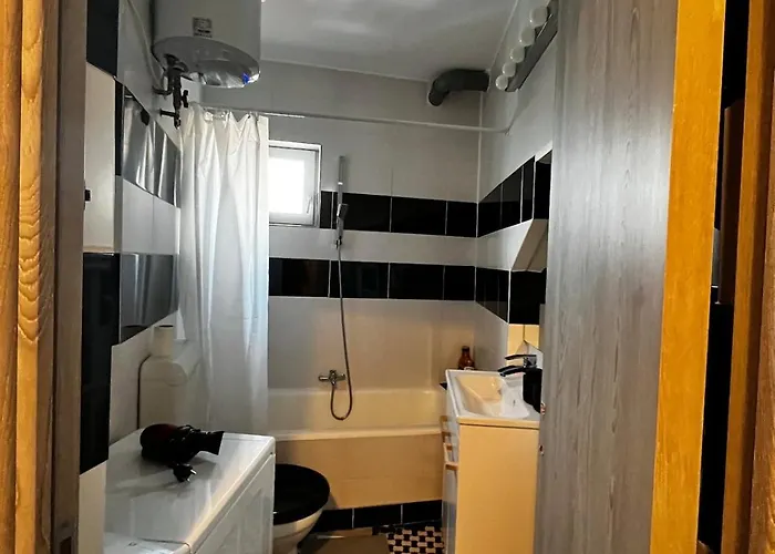 Artsy Studio, Self Check-in! Apartment Bucharest