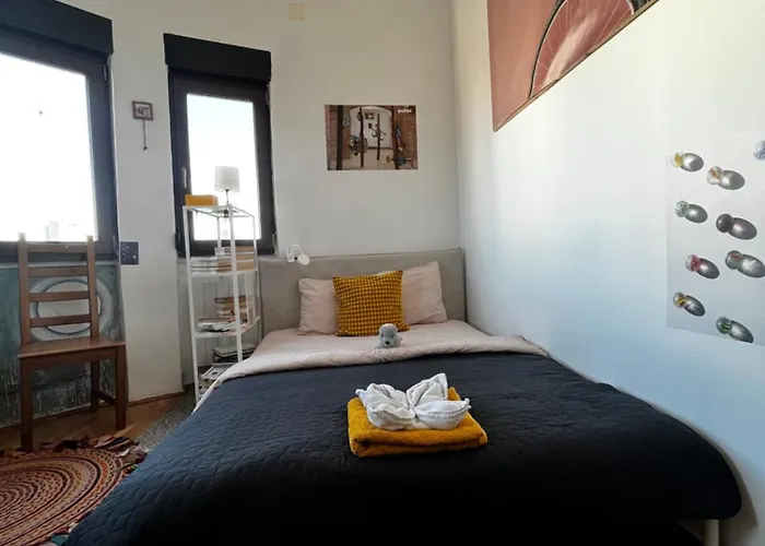 Apartment Artsy Studio, Self Check-in! *