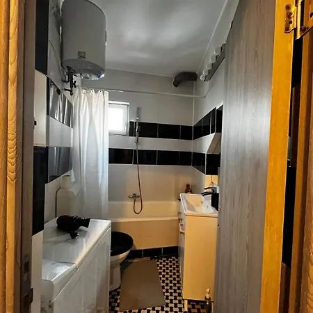 Artsy Studio, Self Check-in! Appartement Boekarest