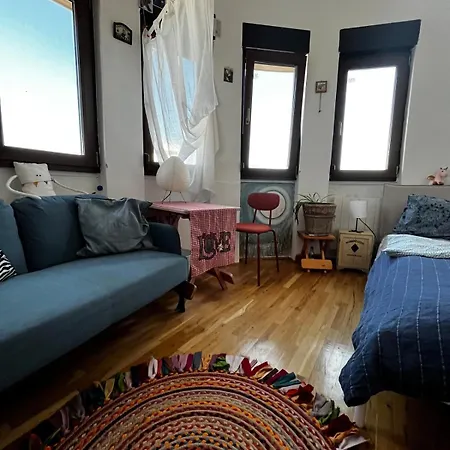 Artsy Studio, Self Check-in! Appartement Boekarest